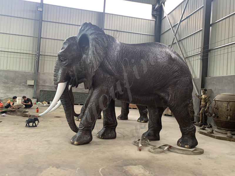 Large Bronze Elephant Statue supplier