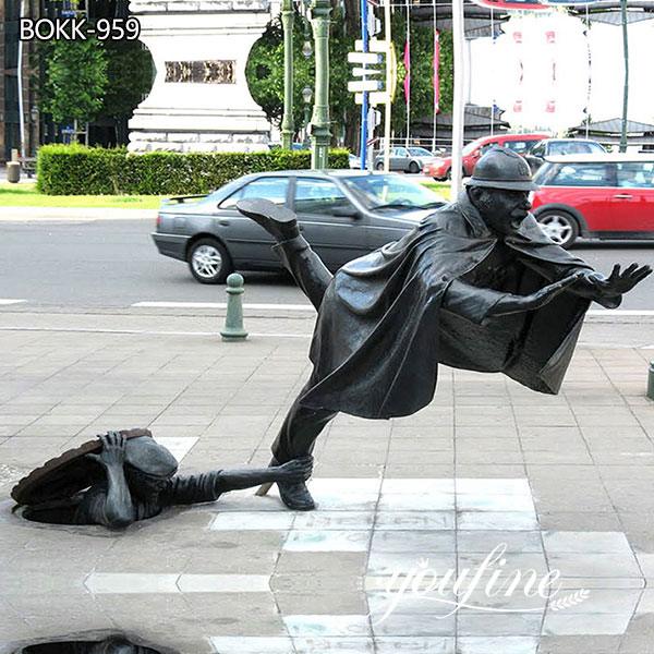 Innovative Street Landscape Bronze Statues of Rebellious Boy and Police for sale -YOUFINE