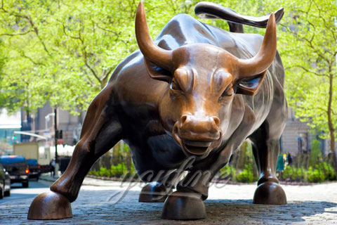 Outdoor Animal Charging Bull Large Bronze Bull sculpture