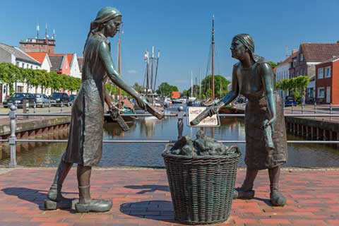 High Workmanship outdoor Life Size Street Art Bronze Woman Statues