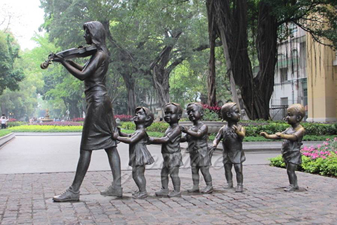 Street design outdoor Art Decorative Sculptures with Some Children in Antique Bronze