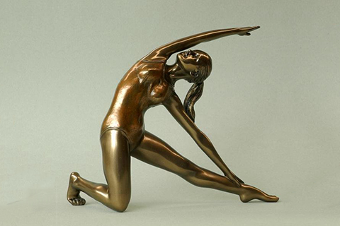 Bronze figure statue